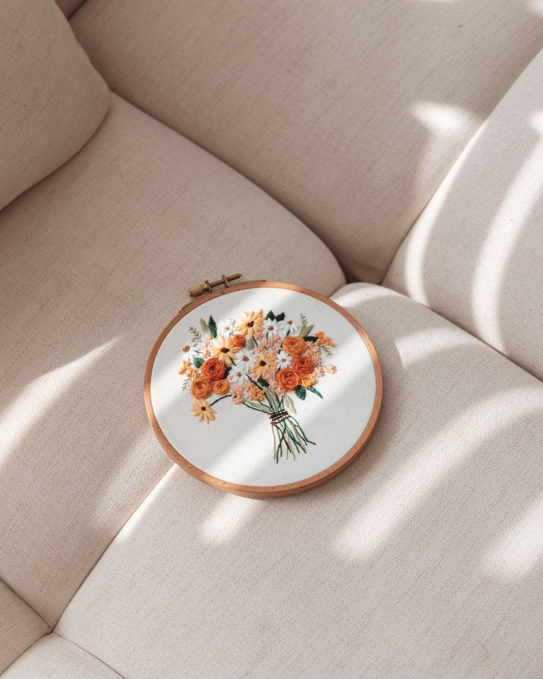 Daisy Bouquet Embroidery Kit - Stitched Up Kits