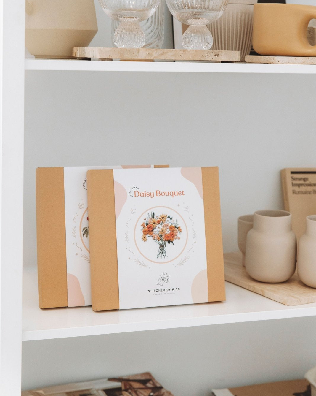 Daisy Bouquet Embroidery Kit - Stitched Up Kits